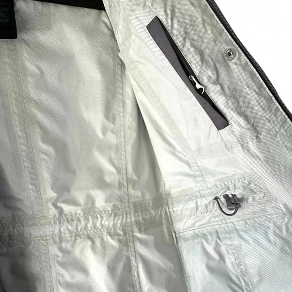 THE NORTH FACE NWOT HYVENT 2.5 L QUIANA WOMEN’S RAIN JACKET | SIZE: SMALL PETITE - Picture 9 of 11
